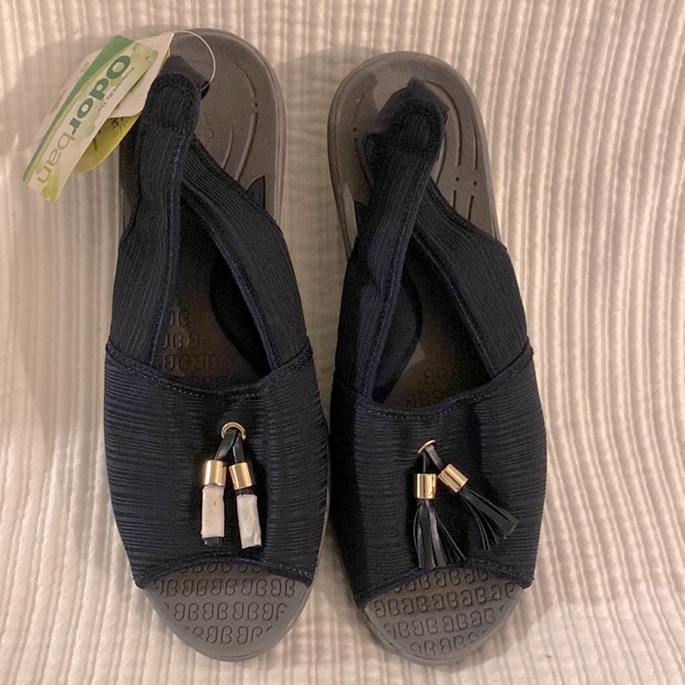 B Zees Sandals